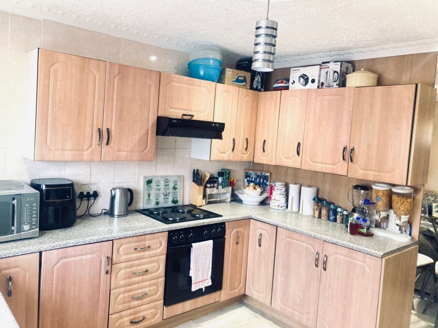 3 Bedroom Property for Sale in Mabopane Unit M North West